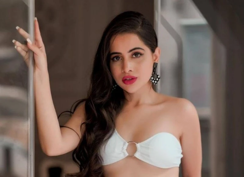 Uorfi javed Fashion influence