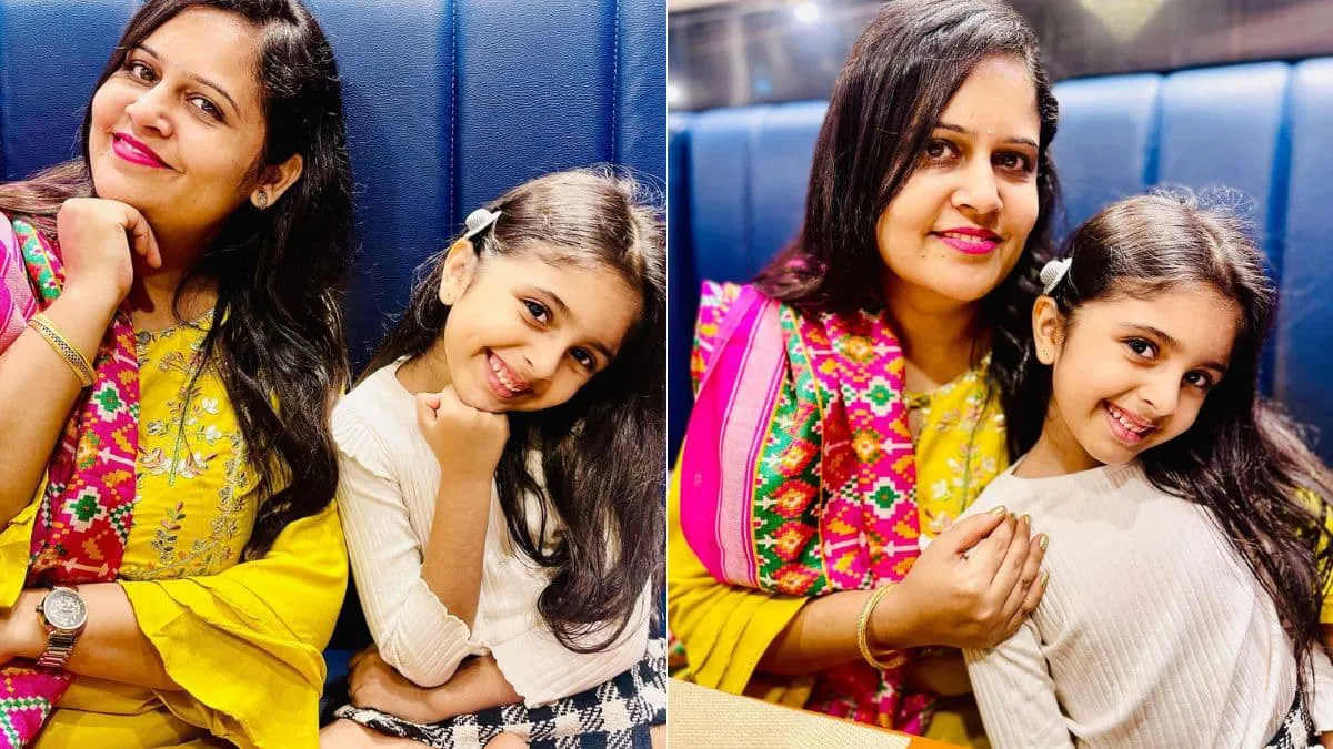 Asmi Deo with her mother